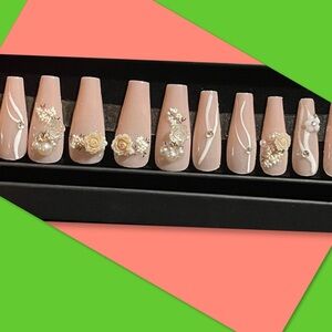Simple Beauty Artistic Press On Nail Set-OSFA!